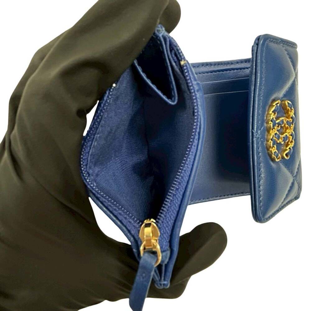 CHANEL Authentic Blue Lambskin Leather Logo Wallet - Picture 10 of 10